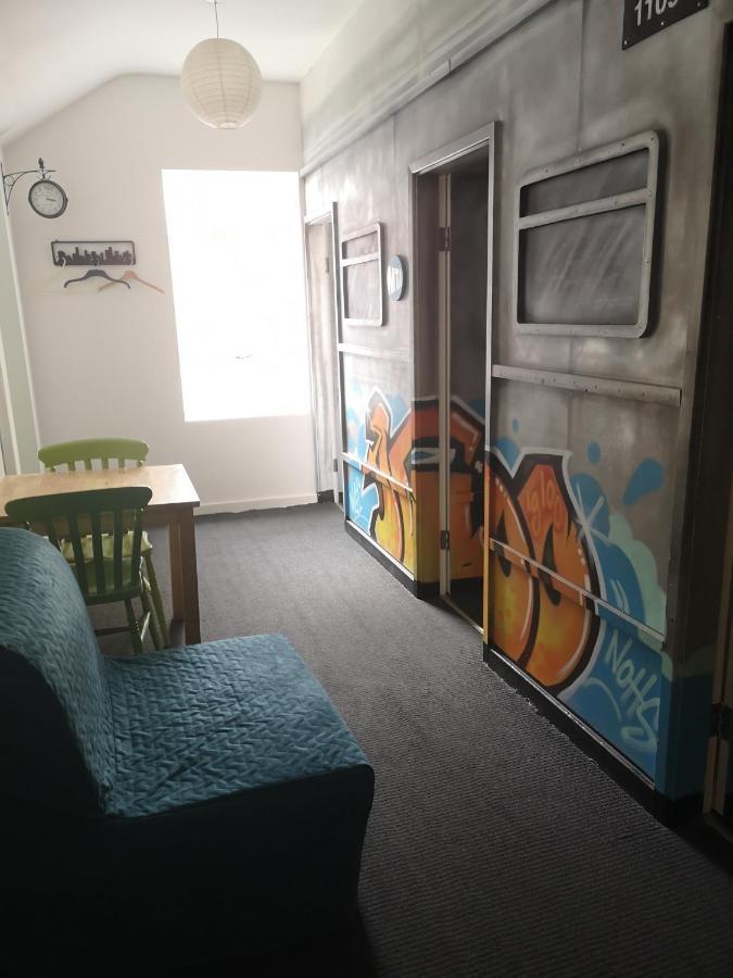 Igloo Hybrid Hostel Nottingham Luaran gambar