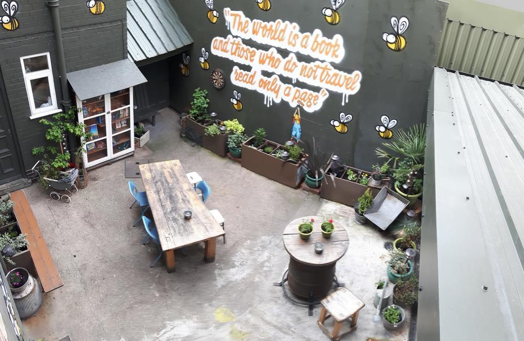 Igloo Hybrid Hostel Nottingham Luaran gambar